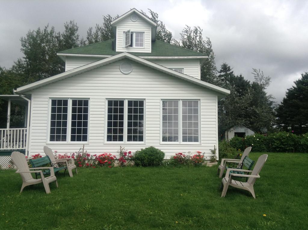 Gite Macdale B&B Paspebiac Exterior foto